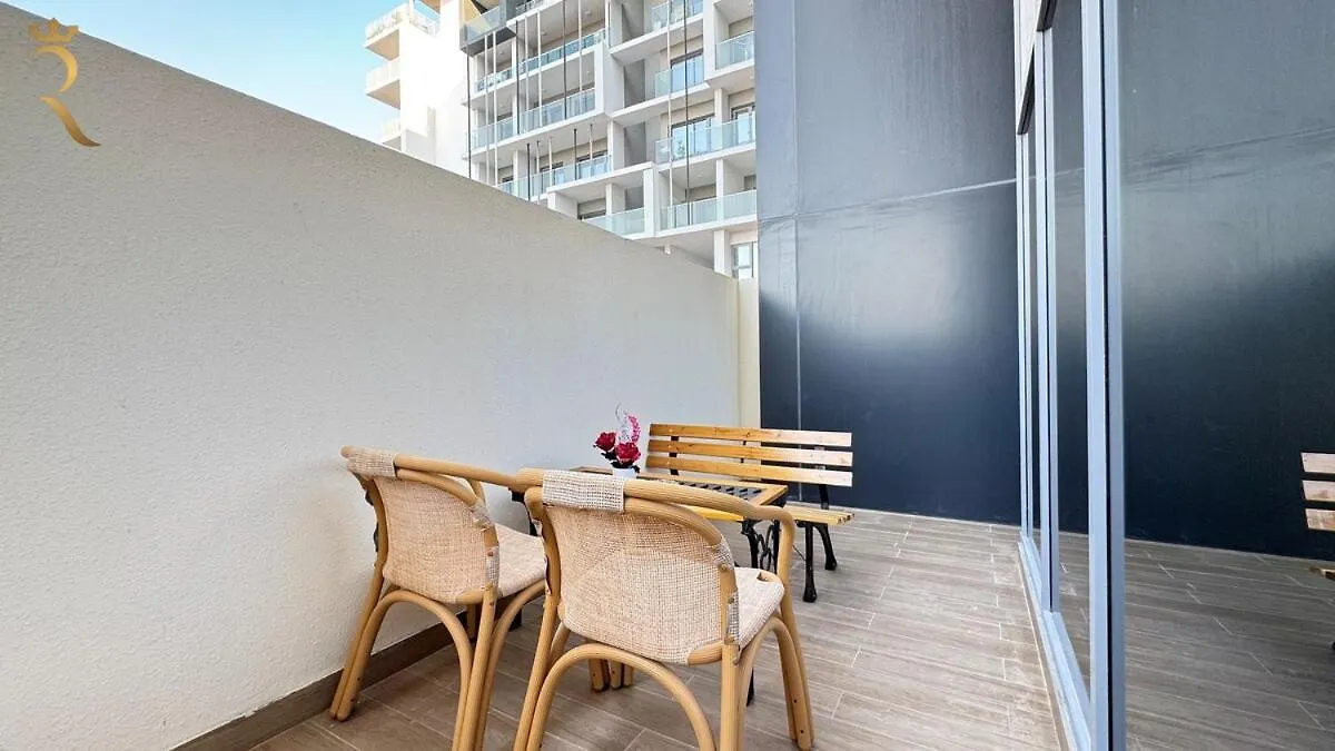 Masdar City 2Br Cozy Family Escape Pool Access Абу-Даби Апартаменты